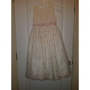 Little girls dress